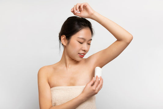 Antiperspirant vs Natural Deodorant - Reducing Sweat or Odour?